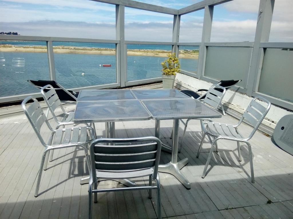 La Presqu' Ile Du Lenn Face A La Mer Lejlighed Louannec Eksteriør billede
